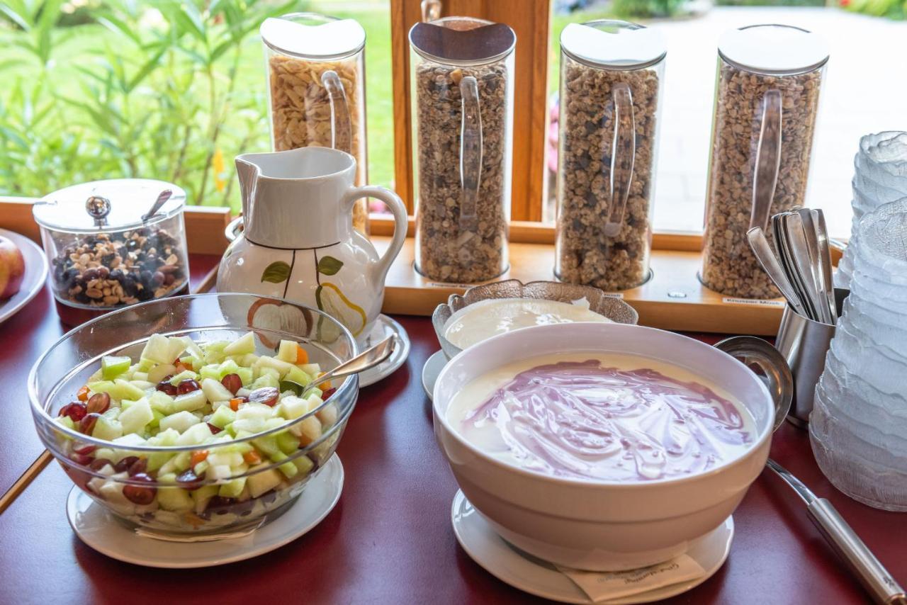 Strandhotel Schabus Фельден-ам-Вёртер-Зе Экстерьер фото
