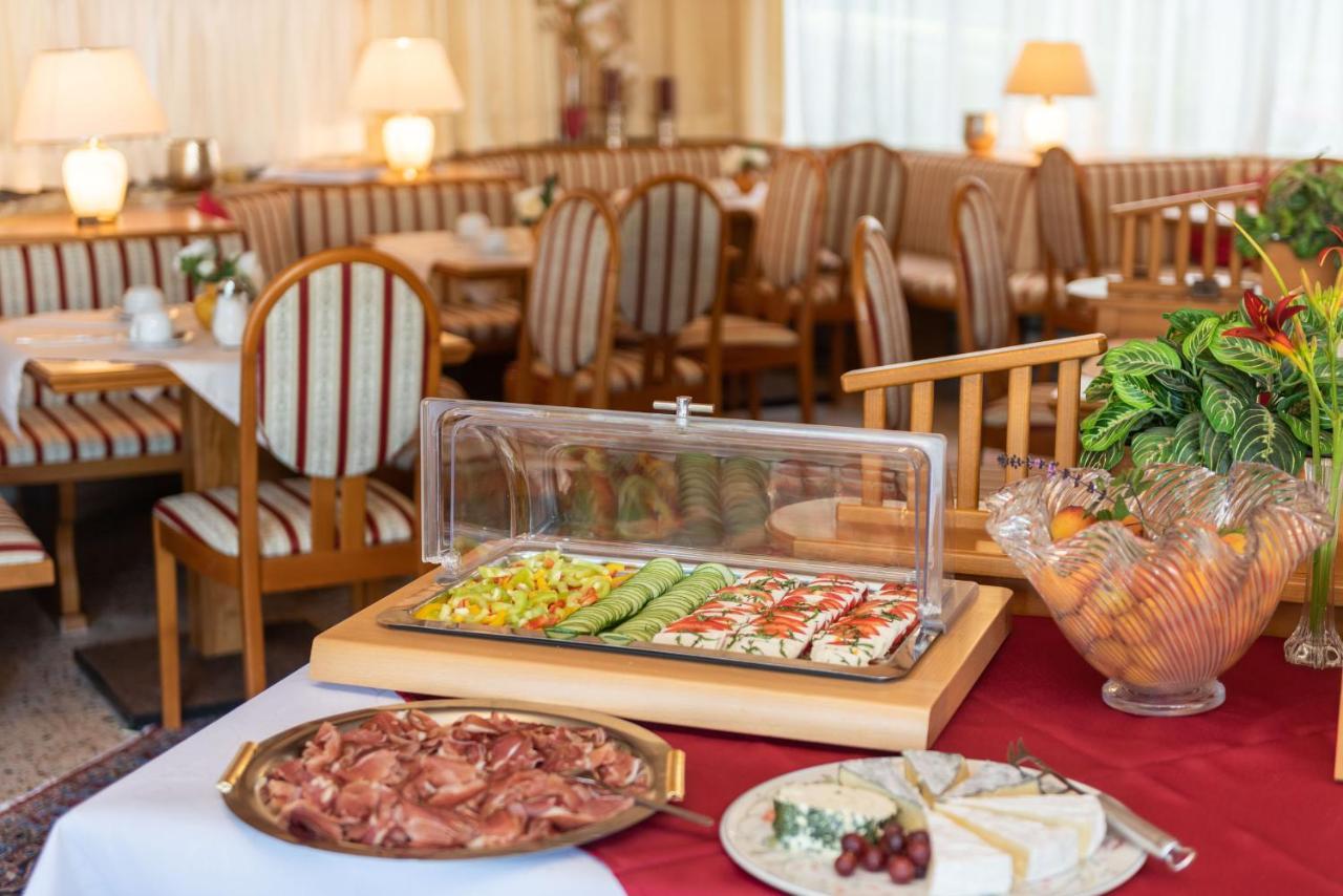 Strandhotel Schabus Фельден-ам-Вёртер-Зе Экстерьер фото
