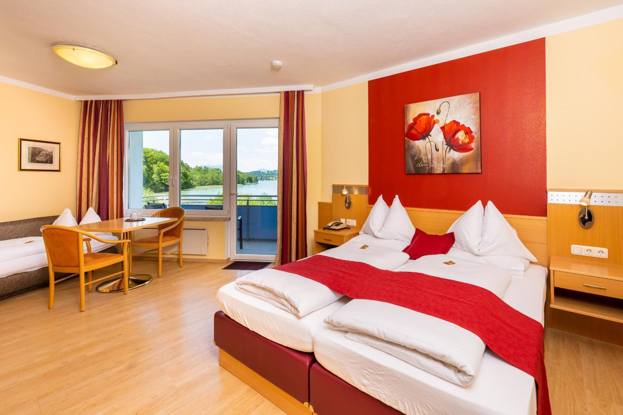 Strandhotel Schabus Фельден-ам-Вёртер-Зе Номер фото